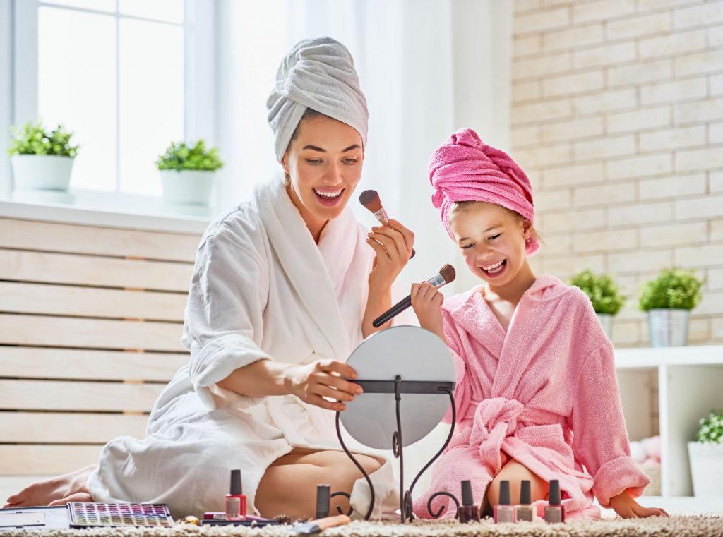 Maquiagem Infantil 2023: Marcas, Dicas e Tendências de Make