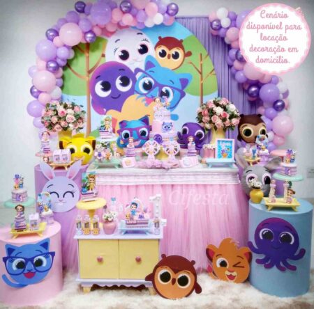 decoração do Bolofofos para meninas