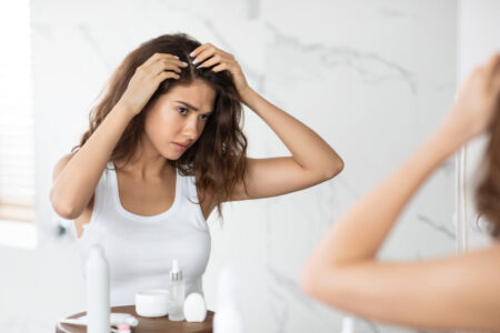 Caspas no Cabelo? Descubra como se livrar desse incômodo Caspas no Cabelo