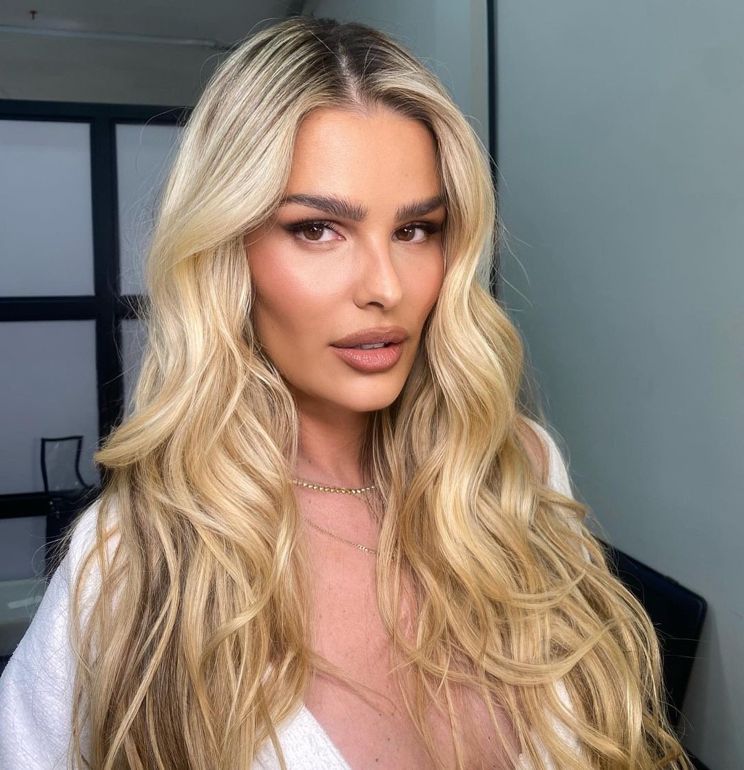 Cabelo Yasmin Brunet 