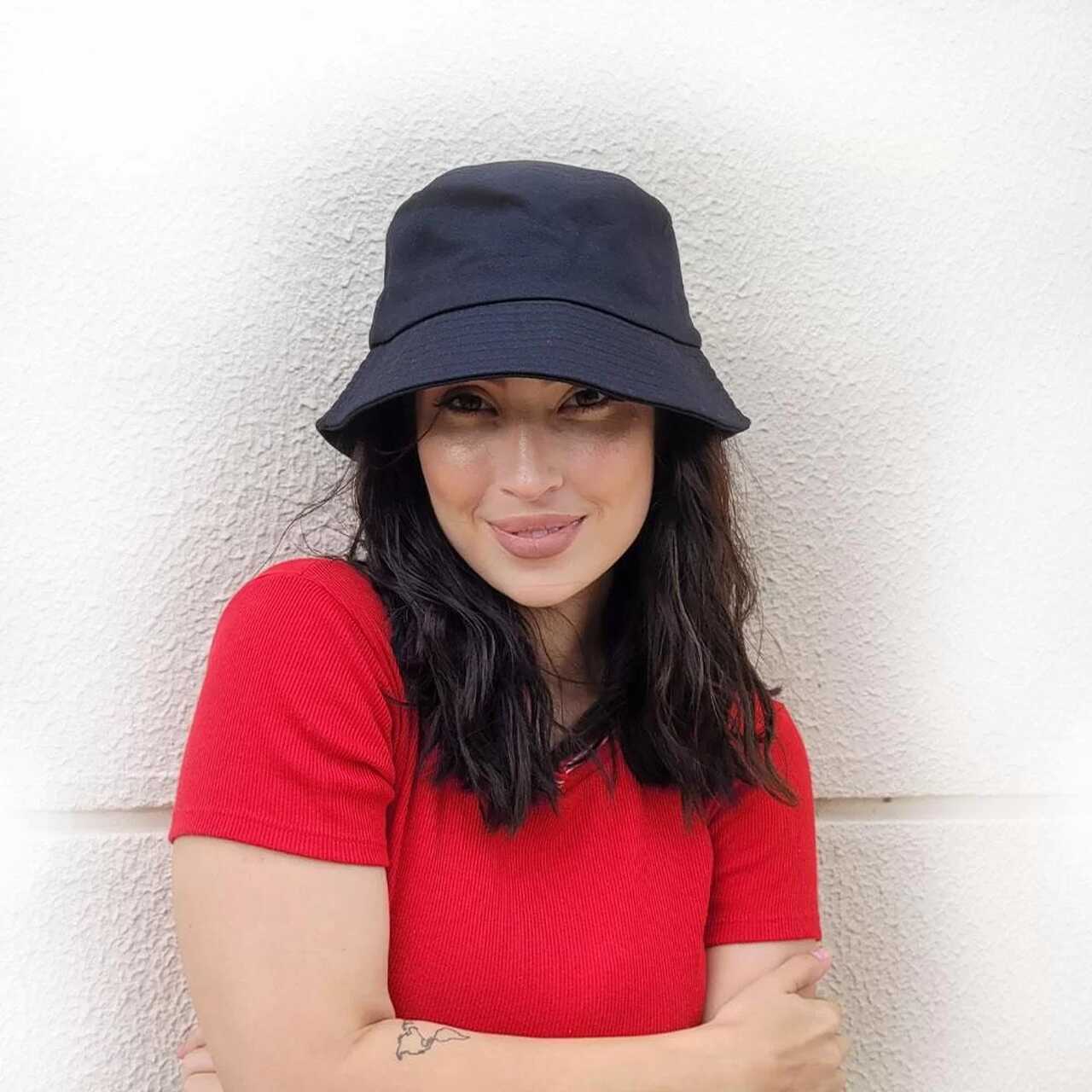 bucket hat
