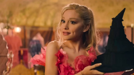 Maquiadora revela os segredos de beleza de Ariana Grande durante as gravações de Wicked Maquiadora revela os segredos de beleza de Ariana Grande durante as gravações de Wicked