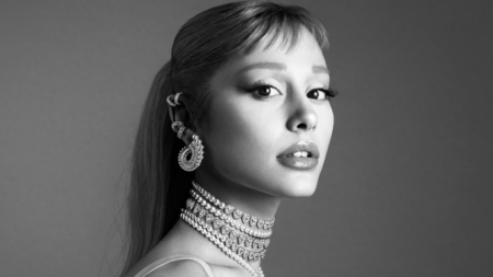 Ariana Grande lança coleção de joias pela Swarovisk, confira Ariana Grande lança coleção de joias pela Swarovisk, confira