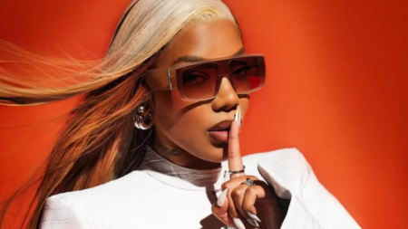 Chilli Beans lança coleção em parceria com Ludmilla