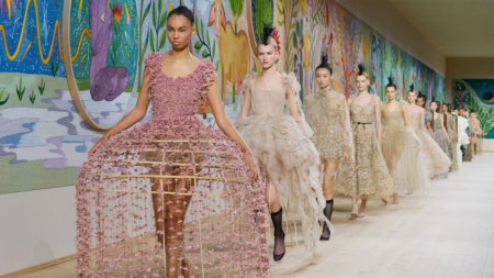 Principais tendências que estão bombando na Semana da Moda de Paris Principais tendências que estão bombando na Semana da Moda de Paris