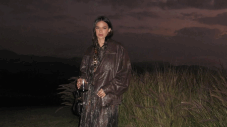 Bruna Marquezine usa vestido de R$ 30 mil em evento; saiba porque Bruna Marquezine usa vestido de R$ 30 mil em evento; saiba porque