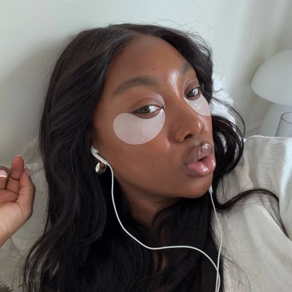 Melhore o skincare e elimine inchaços e rugas finas da área dos olhos agora Melhore o skincare e elimine inchaços e rugas finas da área dos olhos agora