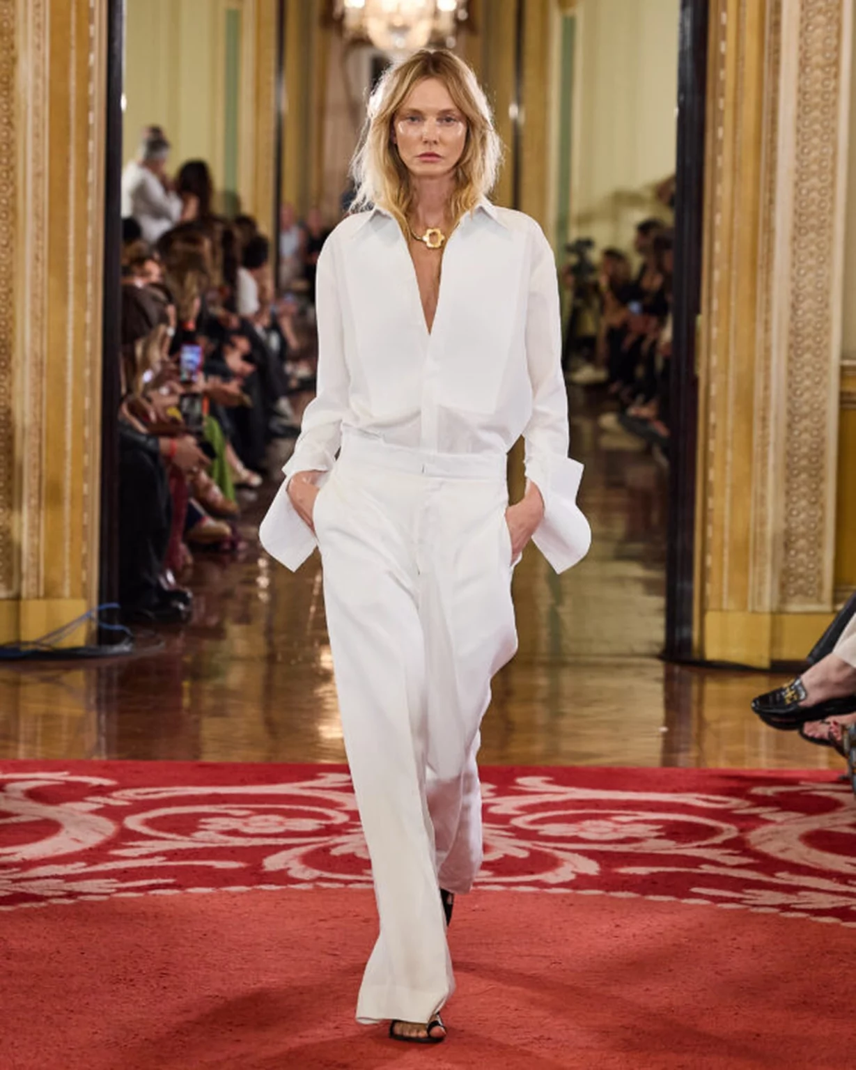 RioFW 2026: Osklen revoluciona como grife de luxo com estilo carioca moderno