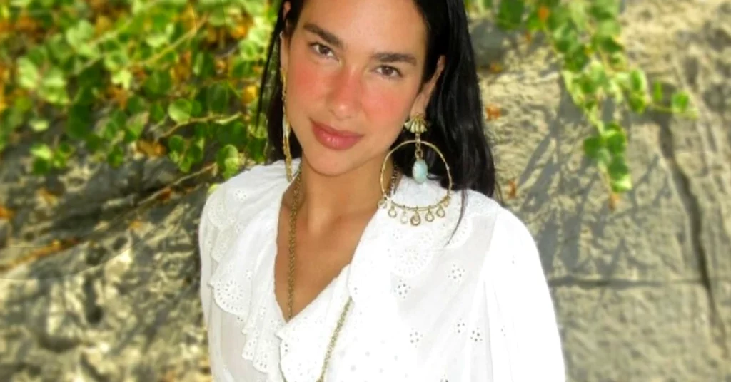 Dua Lipa Revela Look de Noiva Elegante em Casamento Secreto em Londres ...