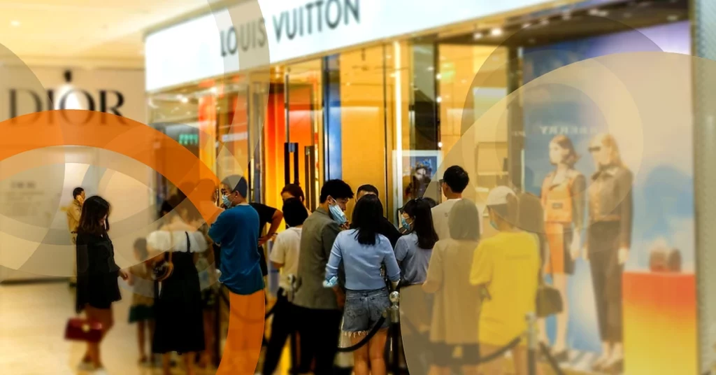 Consumidores Chineses Voltam a Comprar Luxo Agora, Revolução no Mercado de Luxo Consumidores Chineses Voltam a Comprar Luxo Agora, Revolução no Mercado de Luxo